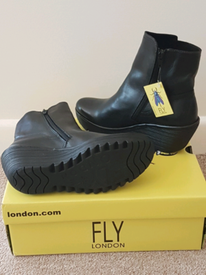 fly boots sale size 6